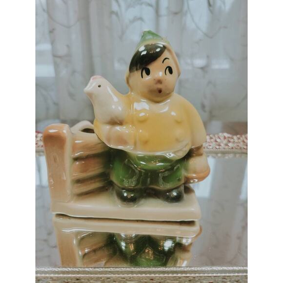 Vintage Shawnee Planter 645, Boy Chicken Basket, Mid Century Succulent Vase - Picture 3 of 6